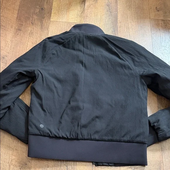 lululemon athletica Black Puffer Jacket - Picture 15 of 16